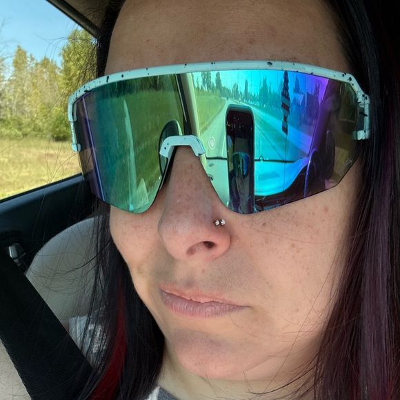 Meet your Posher, Chelsie - Picture 2 of 5